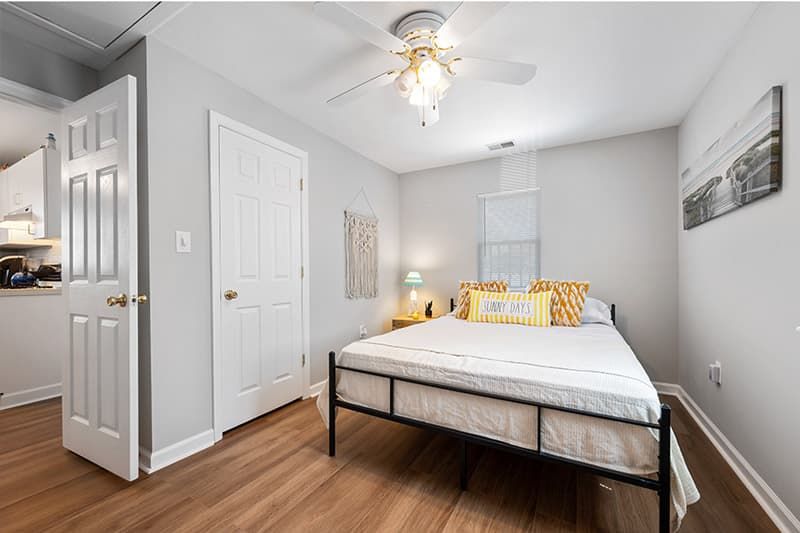 Master Bedroom with Queen size bed.